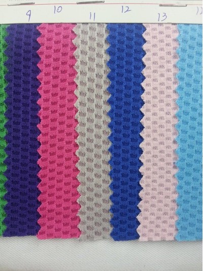 HK  KNSR No.1-212  滌綸網形高透（吸濕排汗）運動布 細節-3